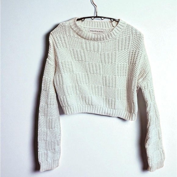 Willow & Wind cropped knit sweater - Picture 2 of 5